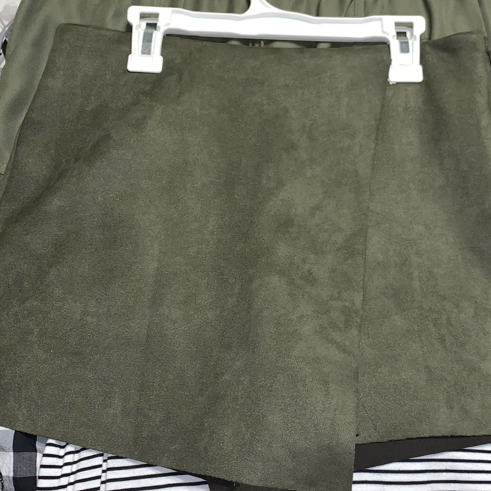 Short /skirt